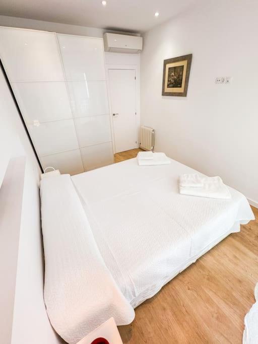 Anna & Thomas - Sitges Center Apt Zewnętrze zdjęcie